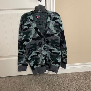 NWT Vince Camuto umbra forest sweater size large